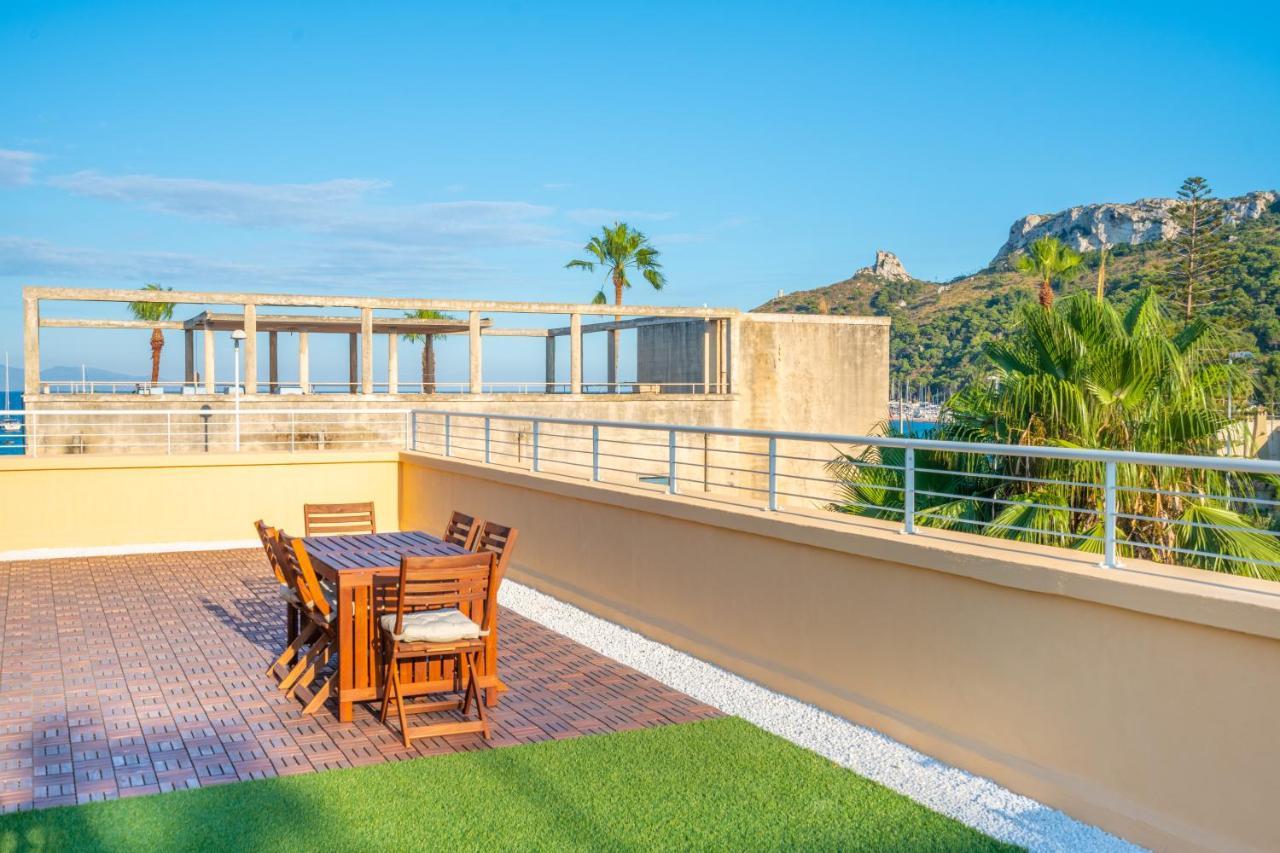 شقة Terrazza Sella Del Diavolo - Vista Mare - Wifi Ac كالياري المظهر الخارجي الصورة