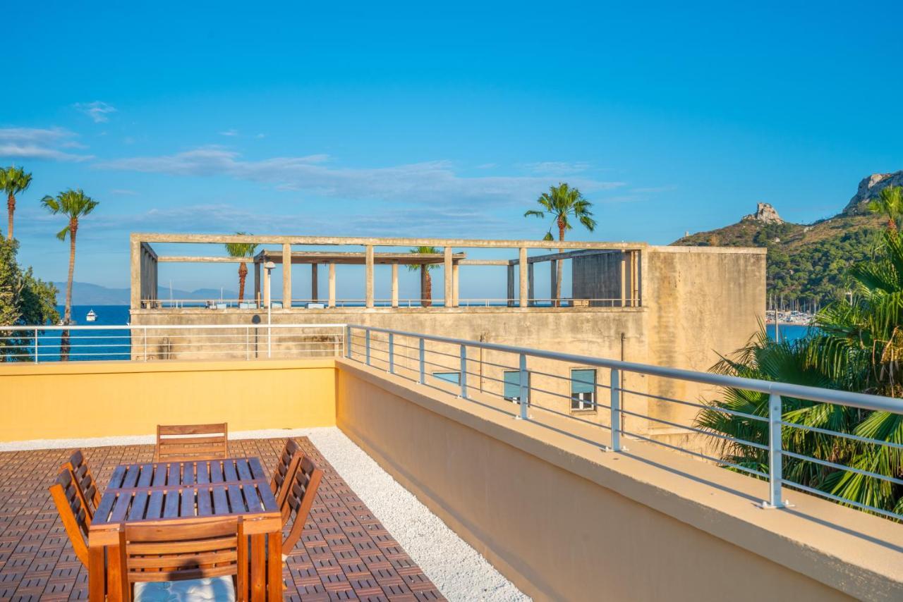 شقة Terrazza Sella Del Diavolo - Vista Mare - Wifi Ac كالياري المظهر الخارجي الصورة