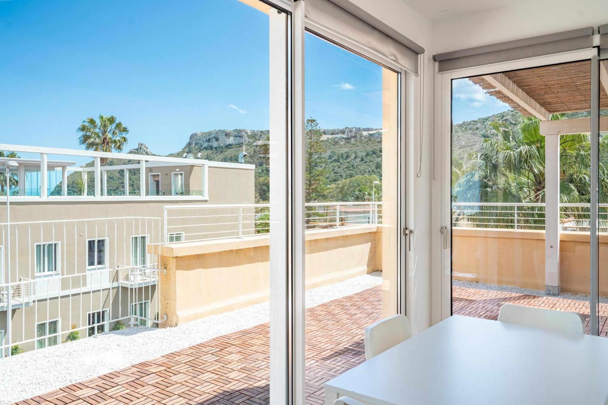 شقة Terrazza Sella Del Diavolo - Vista Mare - Wifi Ac كالياري المظهر الخارجي الصورة